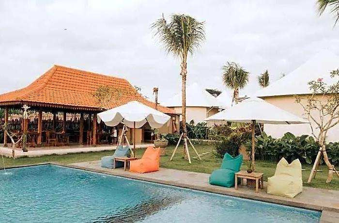 Paddys Glamping Hotel 3*