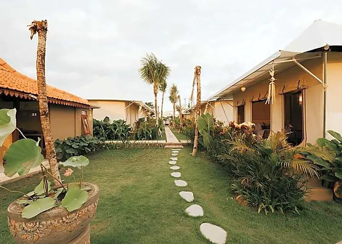 Hotel Paddys Glamping Cemagi