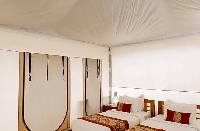 Hotel Paddys Glamping Cemagi