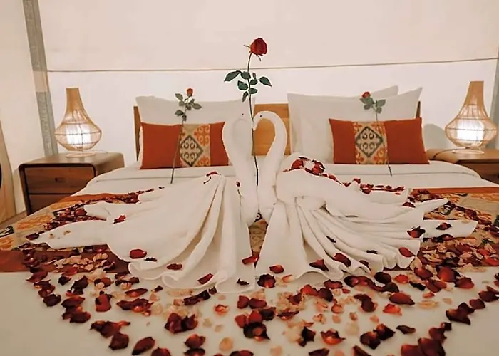 Hotel Paddys Glamping Cemagi
